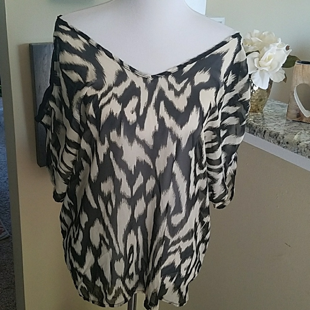 Francesca's blouse